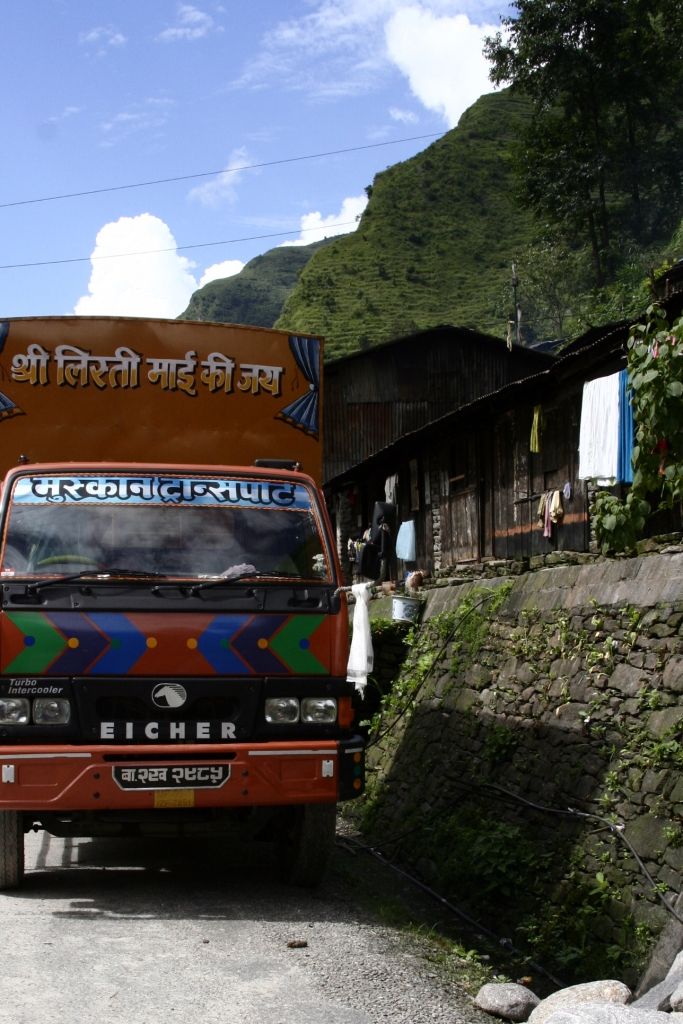 Nepal,Lastwagen