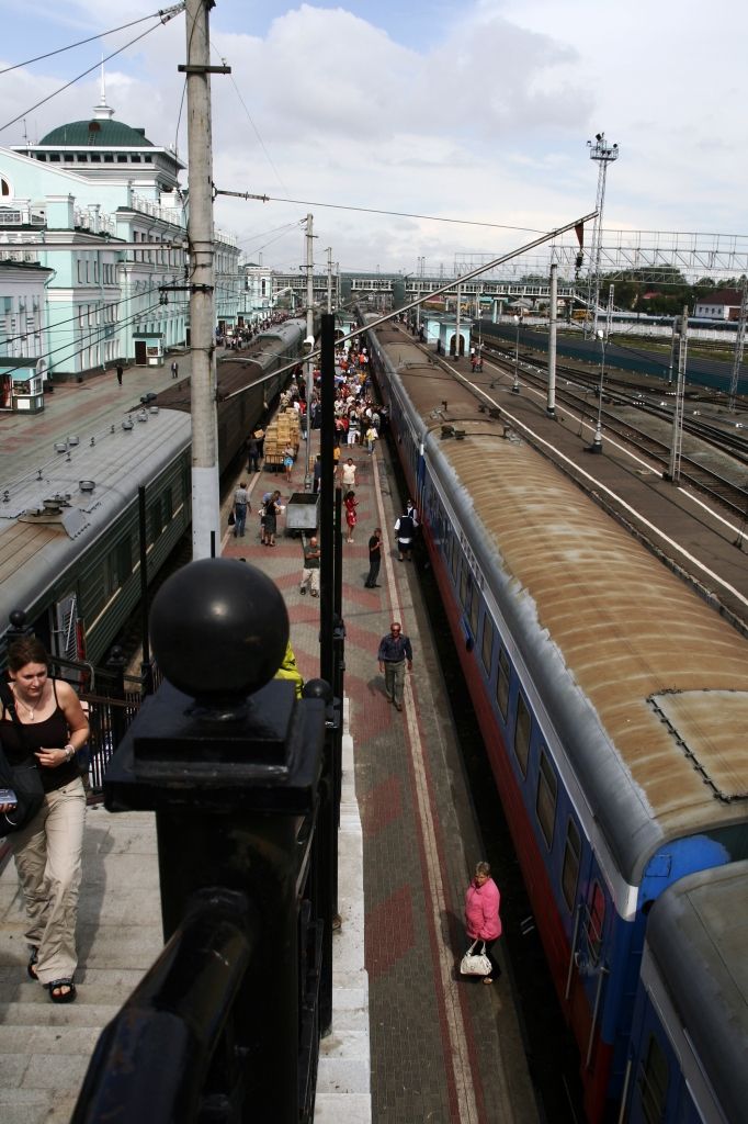 Zug,Russland,Bahnhof,Omsk