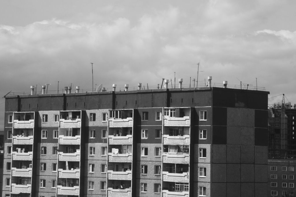 B & W,Russland,Plattenbau,Ulan-Ude