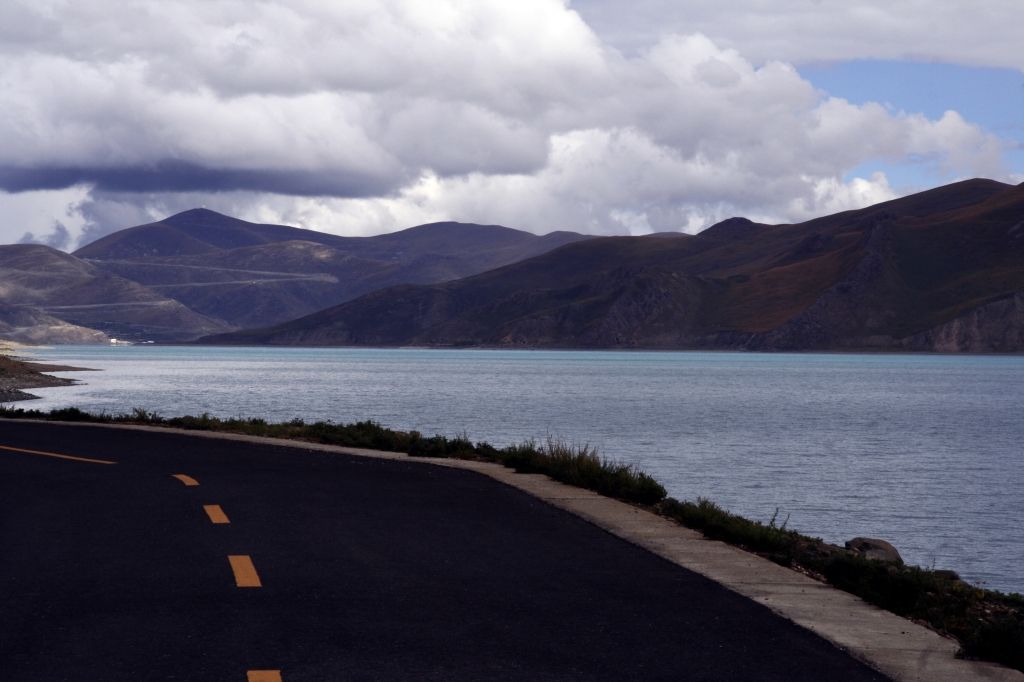 Tibet,Yardrog Yutsho