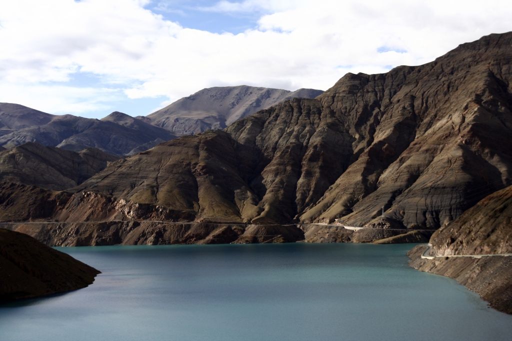Tibet,Yardrog Yutsho