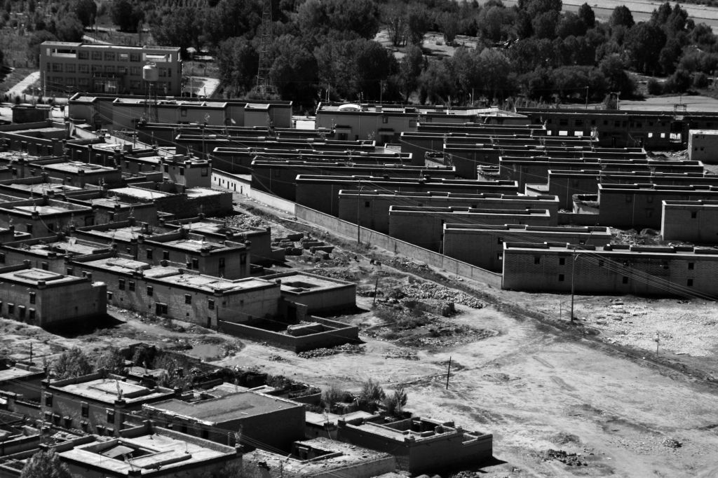 B & W,Tibet,Gyantse